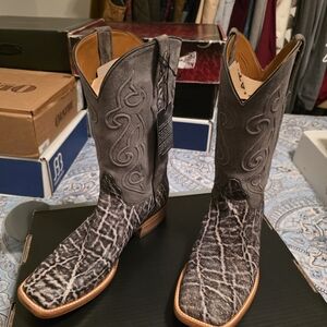Stylish Gray Cowboy Boots